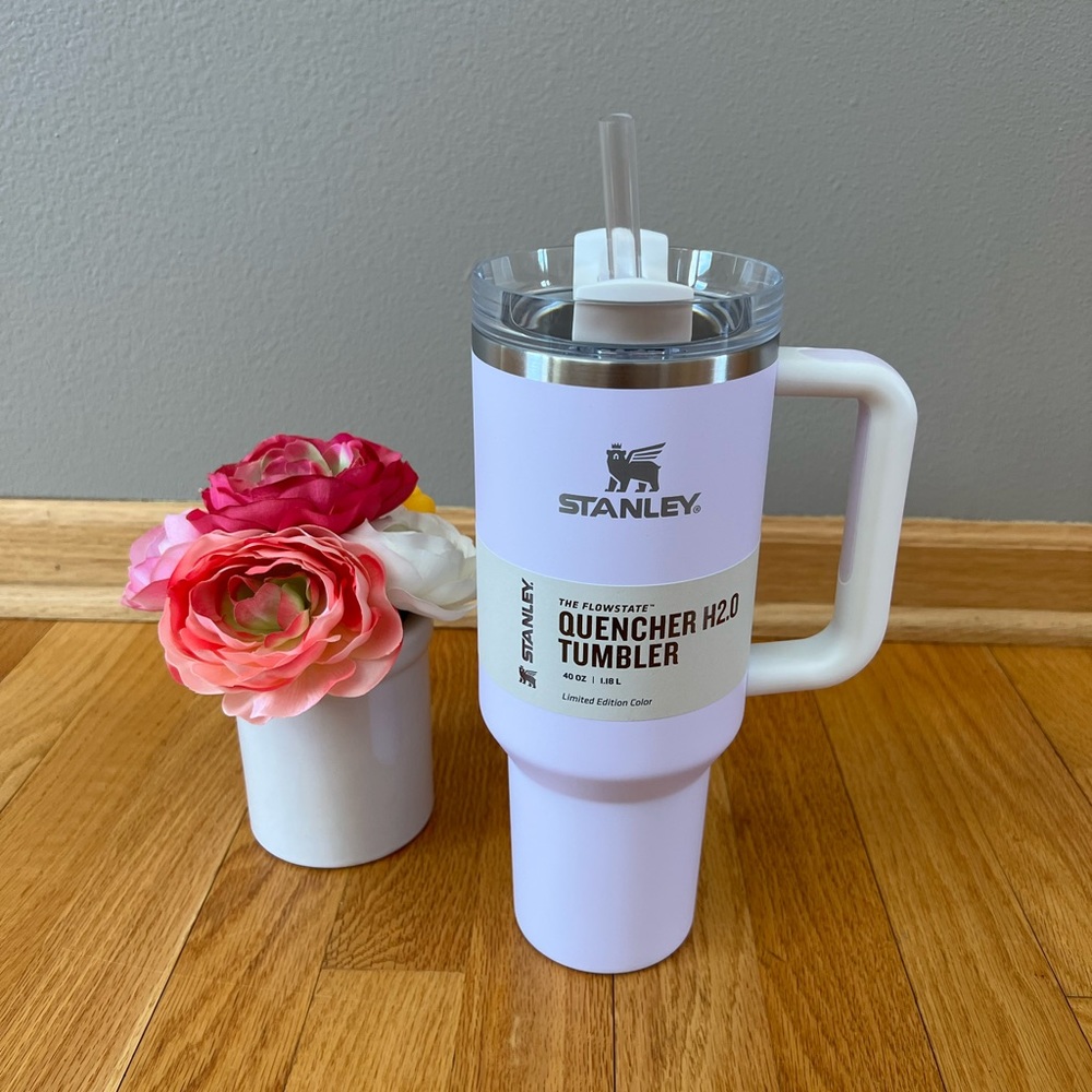 Target Exclusive Stanley 40 oz H2.0 FlowState Quencher Tumbler - Wisteria